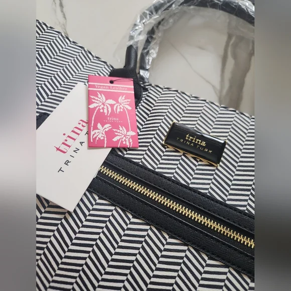 Trina Turk Tote Bag. Great Sleek Black & White Pattern. - Picture 2 of 13